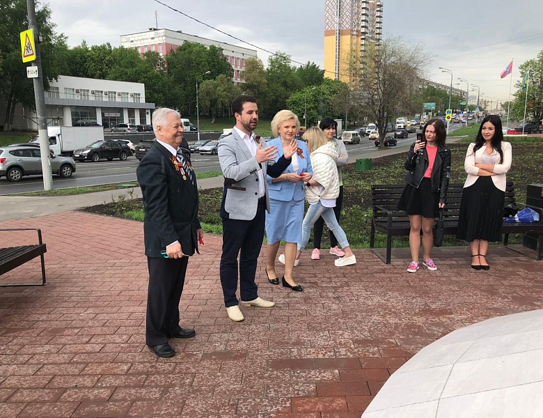 Открытие нового фонтана на Севастопольском проспекте