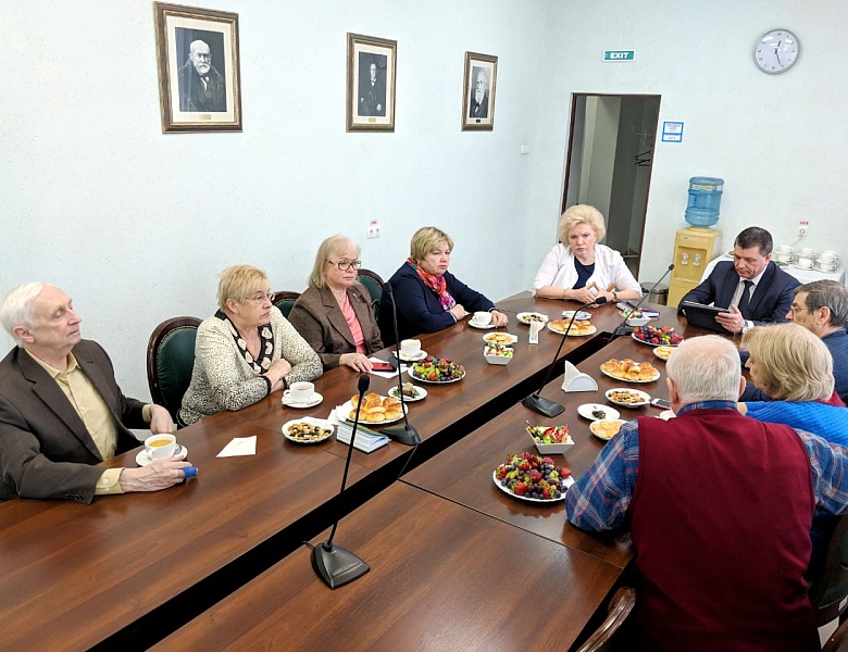Встреча с ветеранами госслужбы в ГКБ им. Виноградова