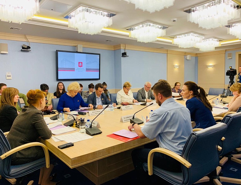 Заседание Комиссии по здравоохранению в Мосгордуме