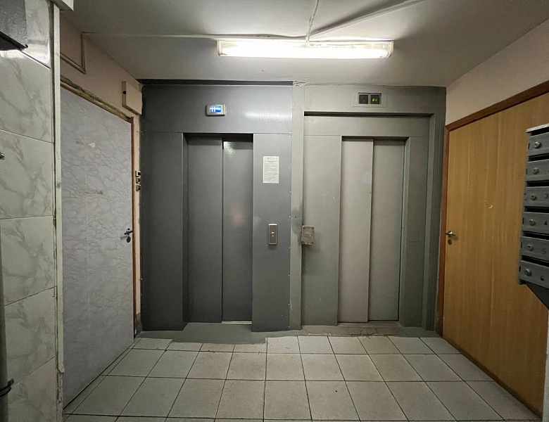 Неработающий лифт 